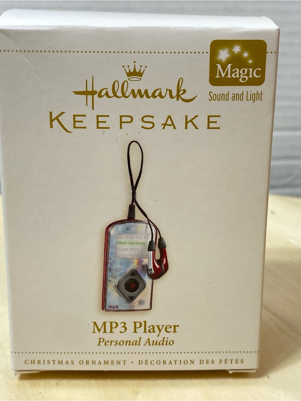 2006 Hallmark Keepsake MP3 Player Magic Sound & Light Ornament-Plays 4 Songs